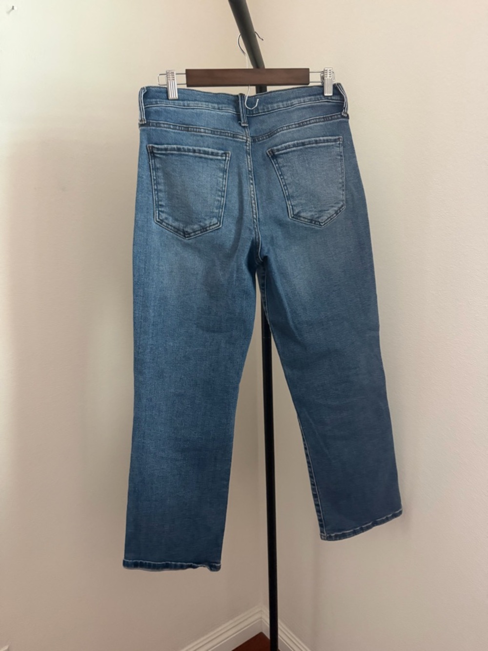 Kut from the Kloth Avery fab ab easy Straight Leg Jeans - Picture 5 of 6